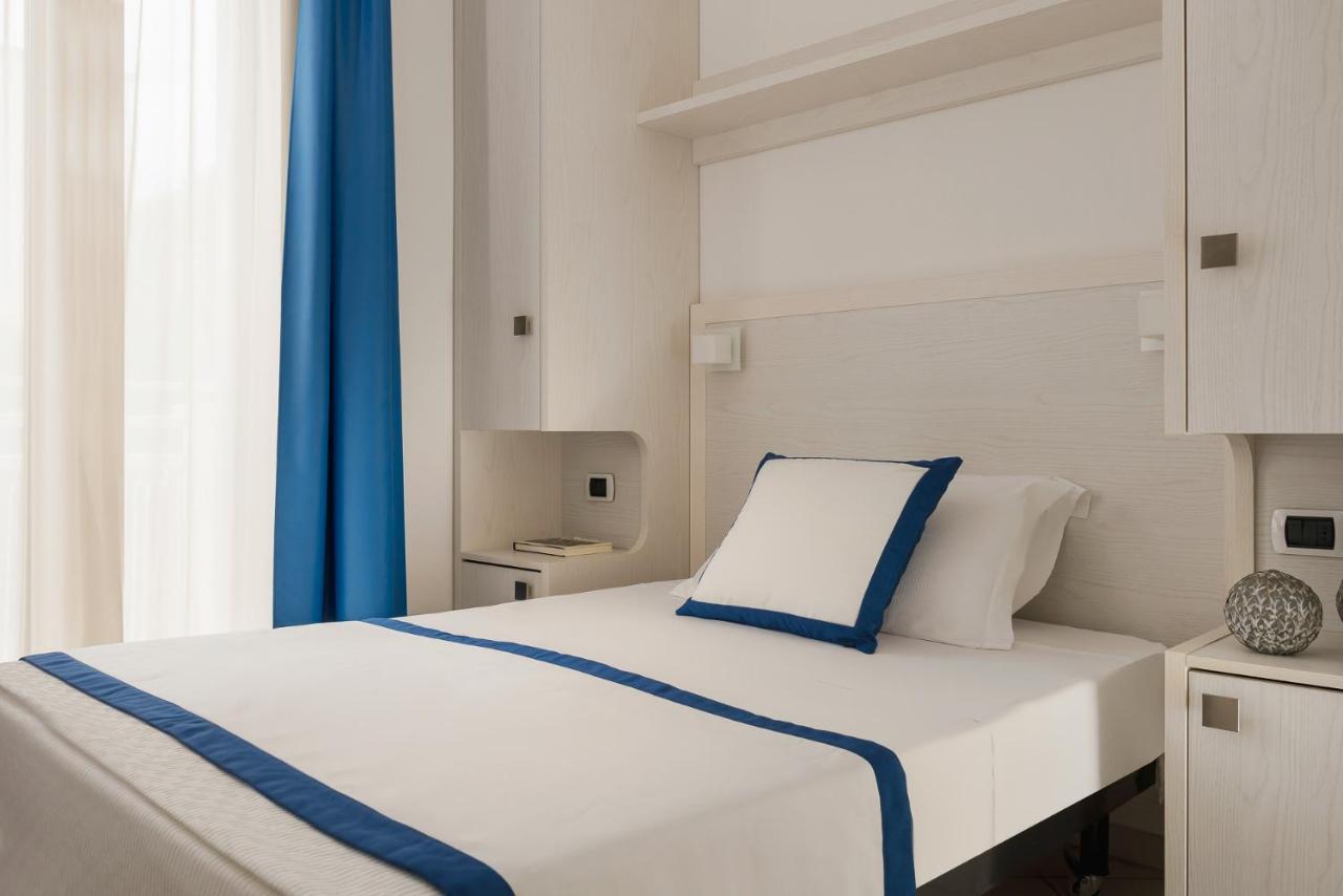 Hotel Embassy Riccione Eksteriør bilde