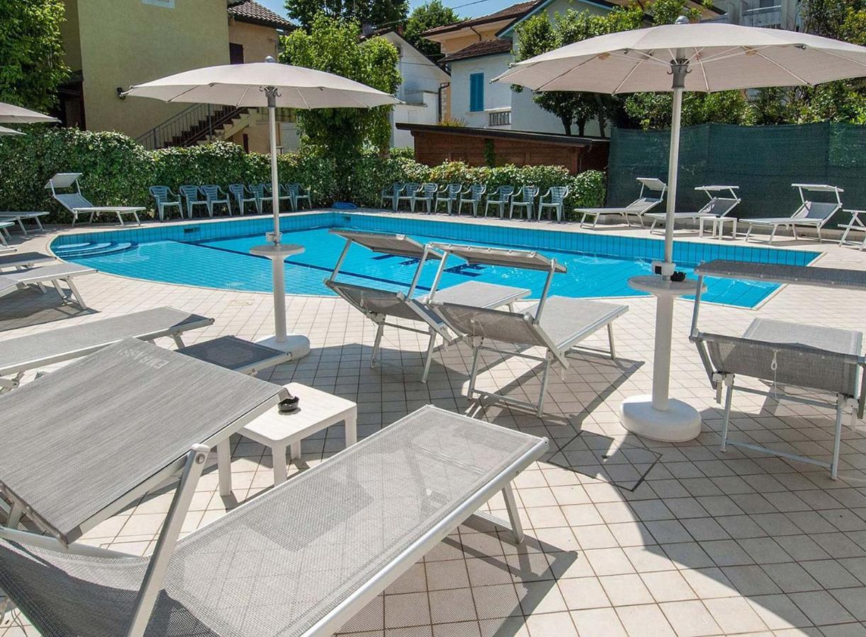 Hotel Embassy Riccione Eksteriør bilde