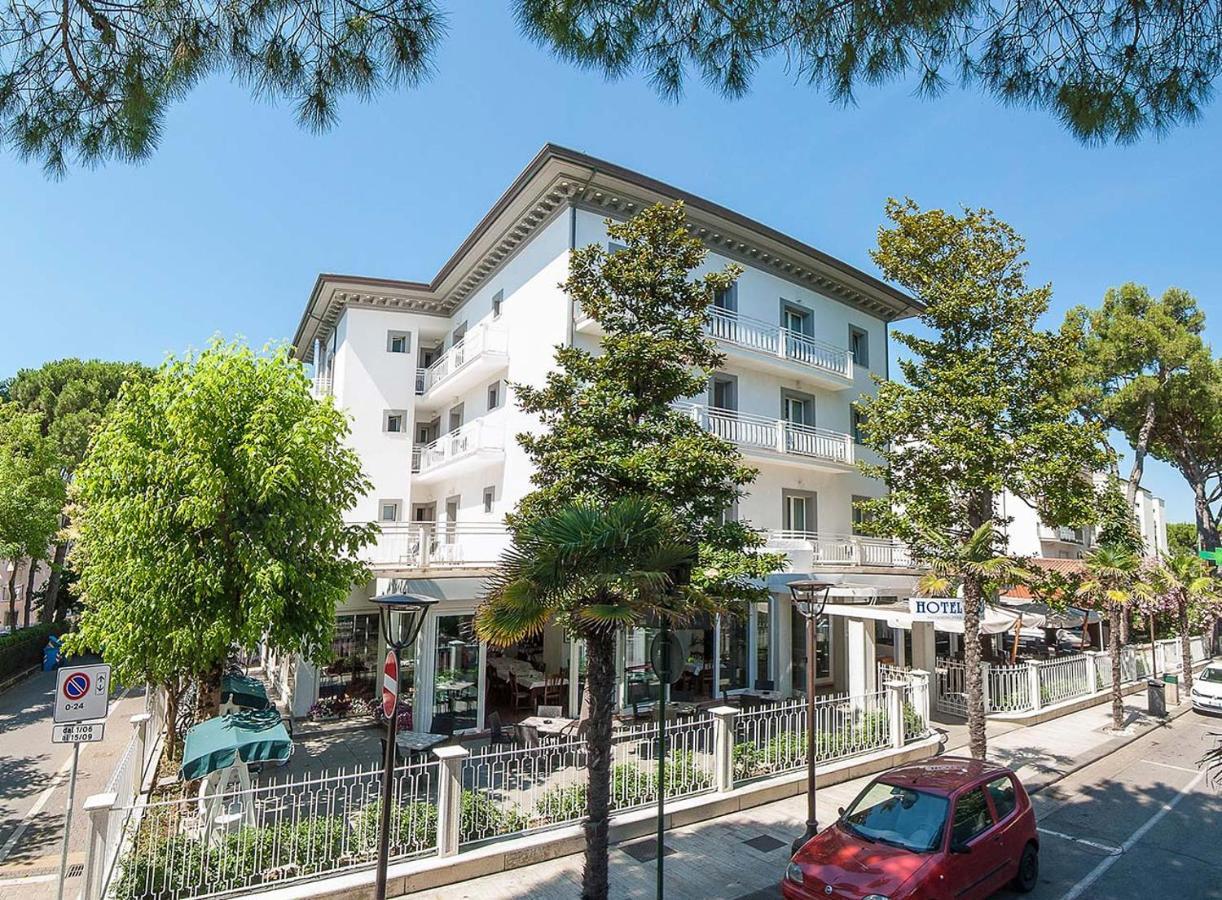 Hotel Embassy Riccione Eksteriør bilde
